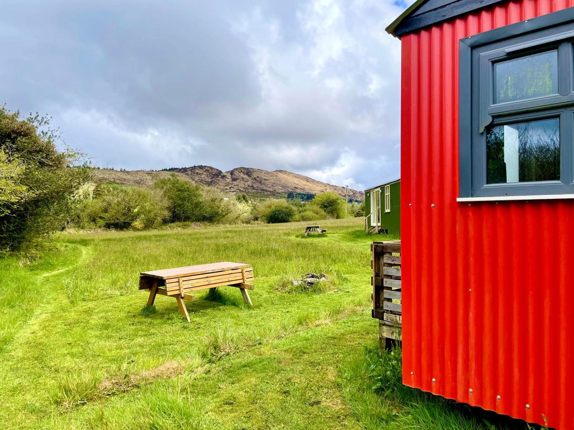 Hotel Stepping Stones Glamping Little Red Bantry Exterior foto