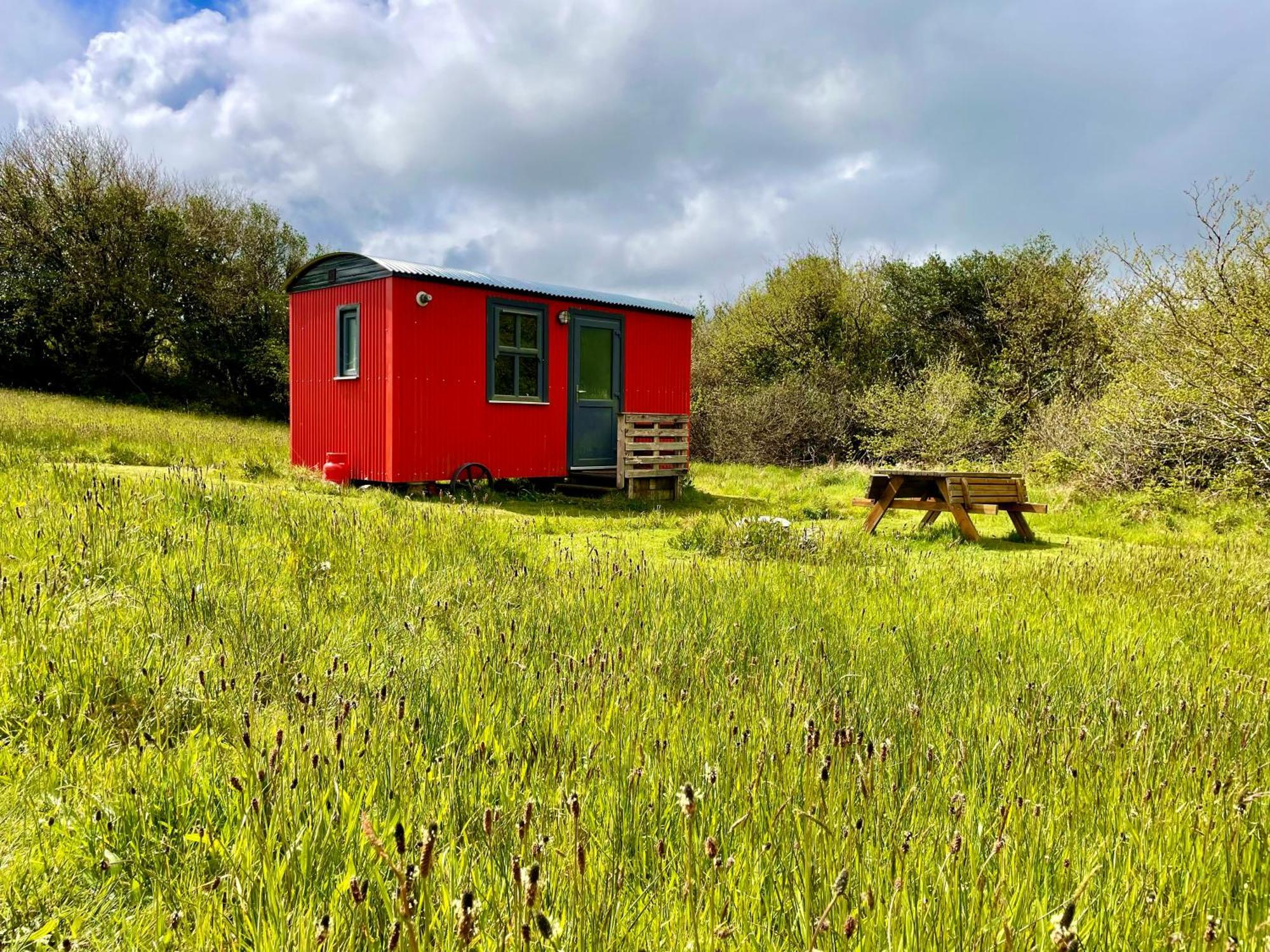 Hotel Stepping Stones Glamping Little Red Bantry Exterior foto
