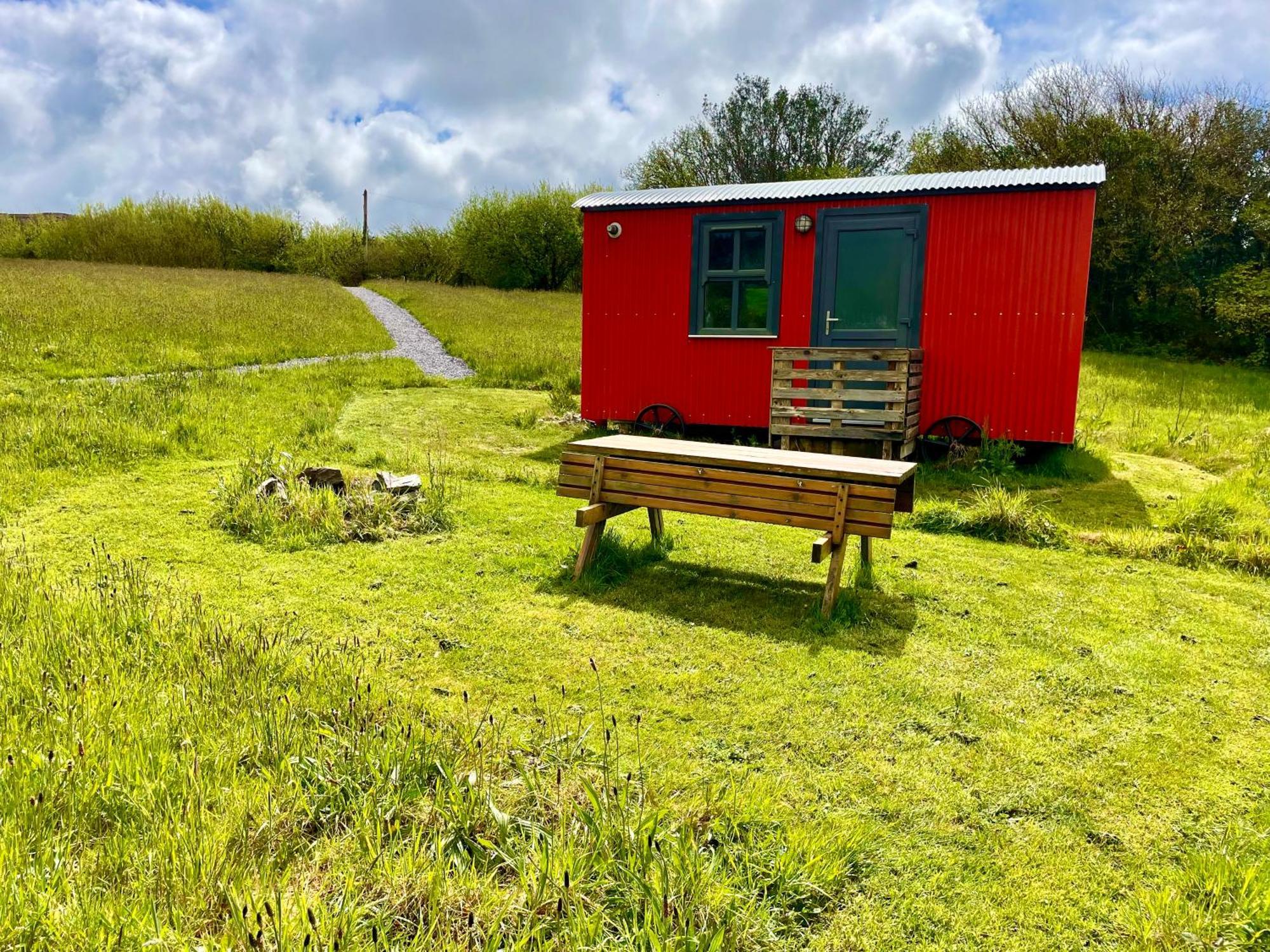 Hotel Stepping Stones Glamping Little Red Bantry Exterior foto